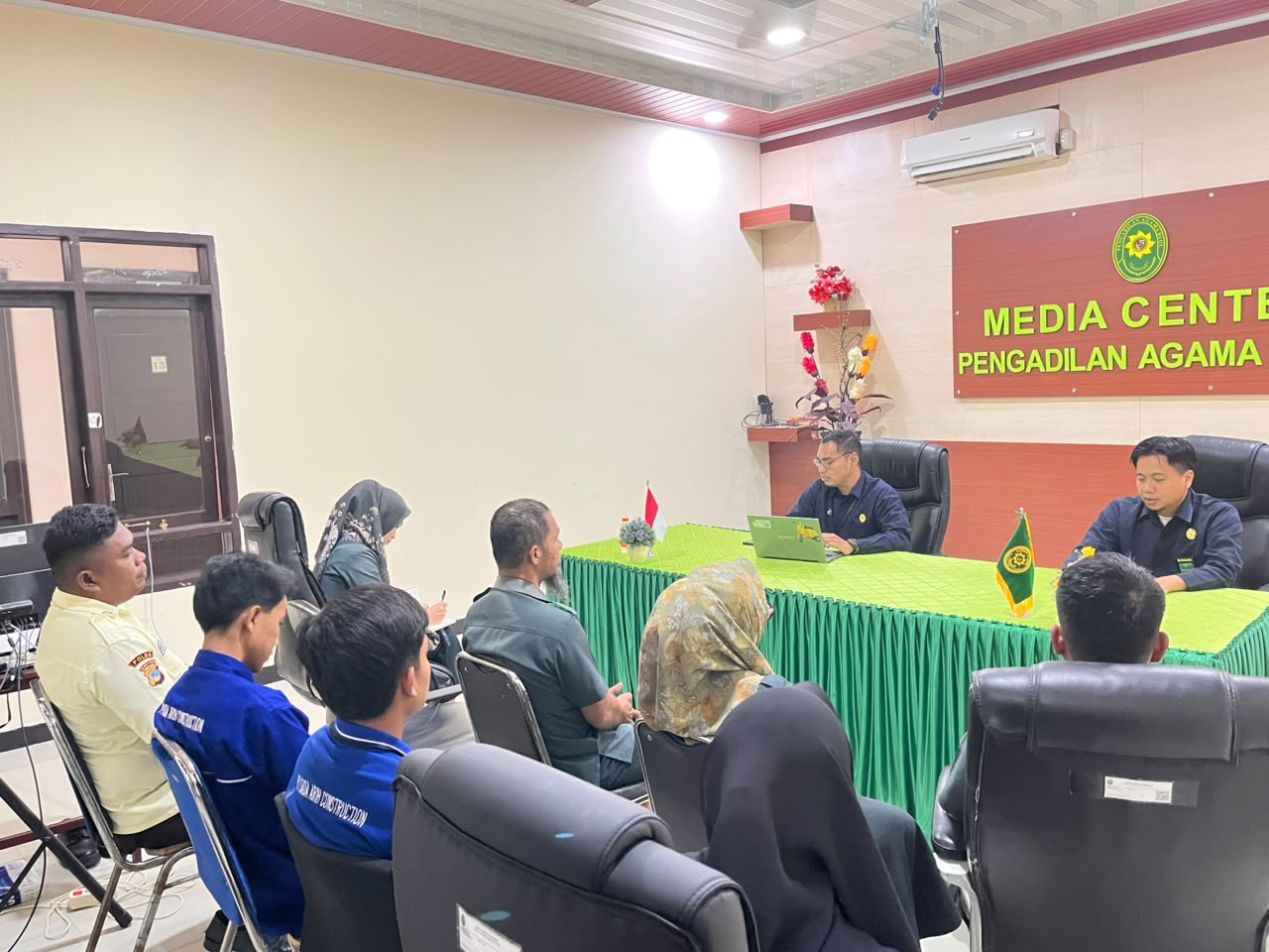 Rapat Umum dan Keuangan